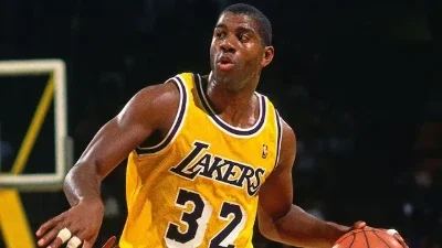 🏀 Magic Johnson (US$1,5 bi)