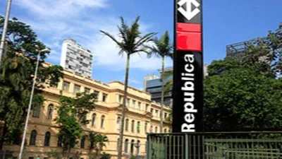Anhangabaú - República (450 metros)