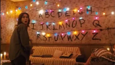 Joyce e as luzes de Natal (S01E03)