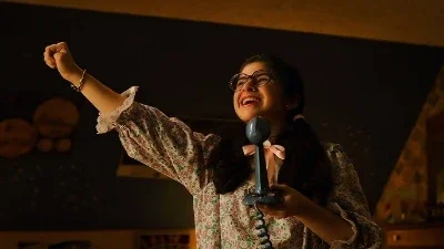 Dustin & Susie cantando Never End Story (S03E08)